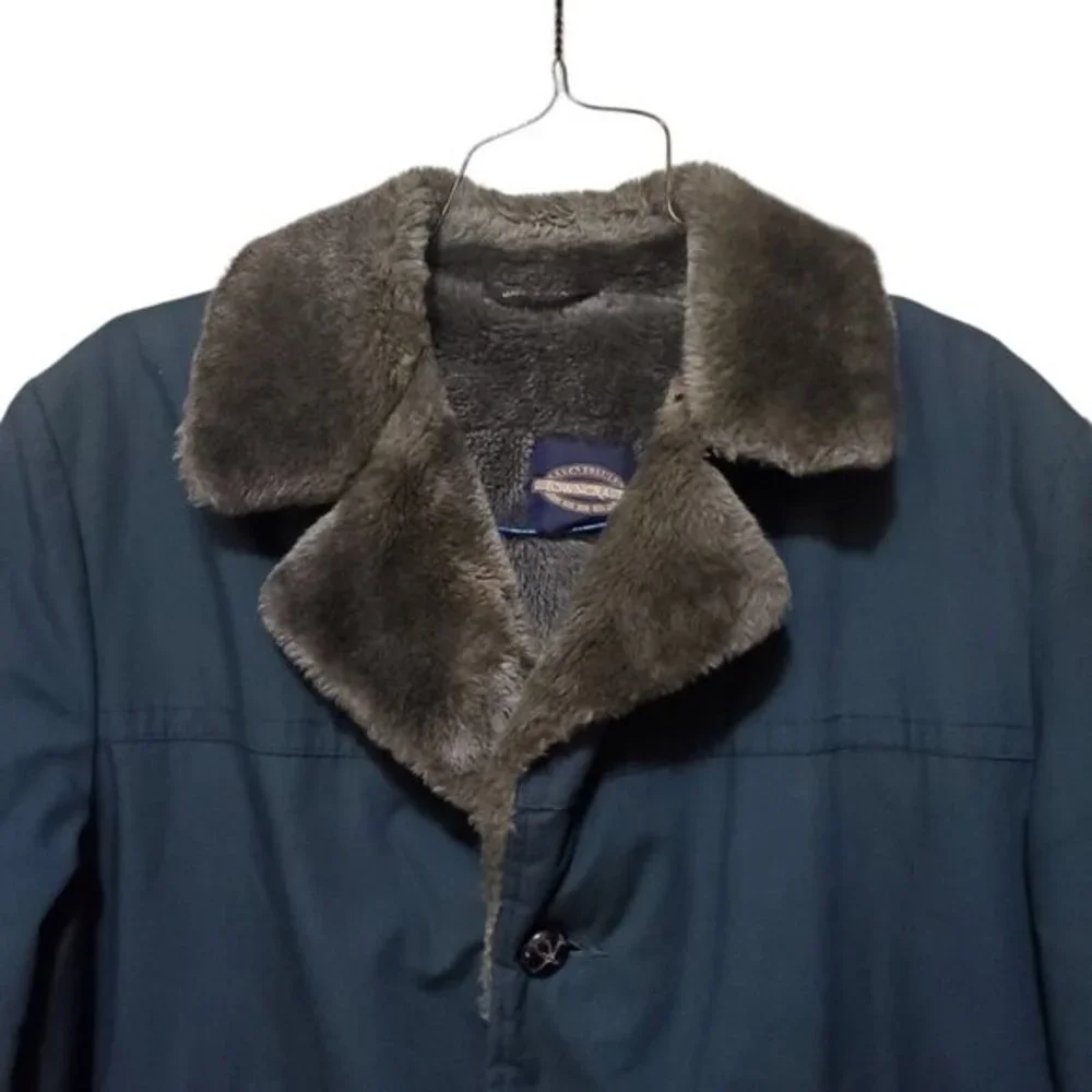 Penneys Towncraft Mens Dress Coat 40S Green Faux Fur Collar Lined Mid Length USA